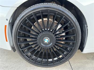 2014 BMW 750i M SPORT AERODYNAMIC PKG 22 " WHLS SOFT CLS DRS   - Photo 17 - Houston, TX 77031