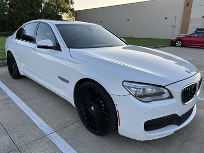 2014 BMW 750i M SPORT AERODYNAMIC PKG 22 " WHLS SOFT CLS DRS   - Photo 12 - Houston, TX 77031