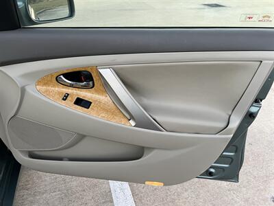 2007 Toyota Camry XLE LEATHER S/ROOF 4 CYL GAS $ SAVER ONLY 105K MLS   - Photo 51 - Houston, TX 77031