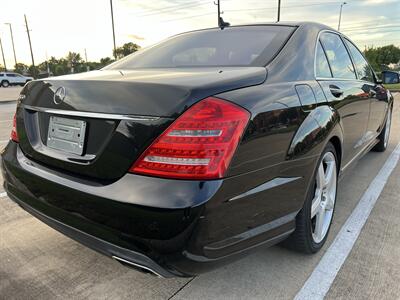 2013 Mercedes-Benz S 550 AMG PKG SPORT PKG KEYLESS GO ROOF VENT SEATS   - Photo 9 - Houston, TX 77031