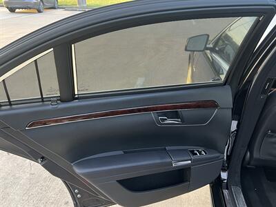 2013 Mercedes-Benz S 550 AMG PKG SPORT PKG KEYLESS GO ROOF VENT SEATS   - Photo 61 - Houston, TX 77031