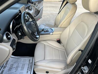 2017 Mercedes-Benz GLC GLC 300 KEYLESS START REARCAM PANO ONLY 67K MILES   - Photo 30 - Houston, TX 77031