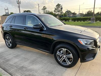2017 Mercedes-Benz GLC GLC 300 KEYLESS START REARCAM PANO ONLY 67K MILES   - Photo 14 - Houston, TX 77031