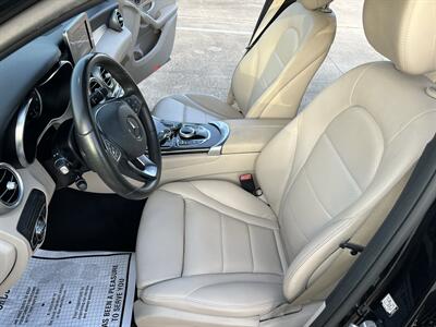 2017 Mercedes-Benz GLC GLC 300 KEYLESS START REARCAM PANO ONLY 67K MILES   - Photo 32 - Houston, TX 77031