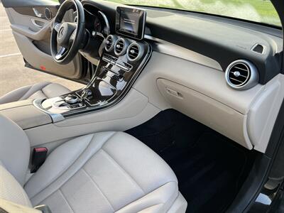 2017 Mercedes-Benz GLC GLC 300 KEYLESS START REARCAM PANO ONLY 67K MILES   - Photo 25 - Houston, TX 77031