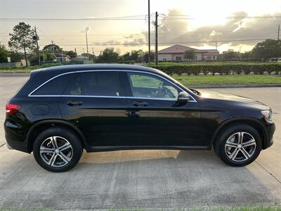 2017 Mercedes-Benz GLC GLC 300 KEYLESS START REARCAM PANO ONLY 67K MILES   - Photo 13 - Houston, TX 77031