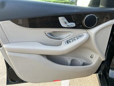 2017 Mercedes-Benz GLC GLC 300 KEYLESS START REARCAM PANO ONLY 67K MILES   - Photo 52 - Houston, TX 77031