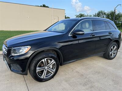2017 Mercedes-Benz GLC GLC 300 KEYLESS START REARCAM PANO ONLY 67K MILES   - Photo 6 - Houston, TX 77031