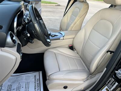2017 Mercedes-Benz GLC GLC 300 KEYLESS START REARCAM PANO ONLY 67K MILES   - Photo 31 - Houston, TX 77031