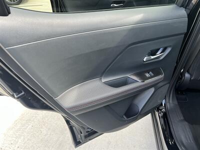 2025 Nissan Kicks SR LEATHERETTE 19 " WHLS BLIND SPORT ONLY 930 MILES   - Photo 55 - Houston, TX 77031