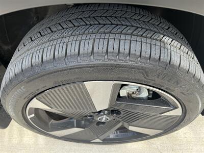 2025 Nissan Kicks SR LEATHERETTE 19 " WHLS BLIND SPORT ONLY 930 MILES   - Photo 16 - Houston, TX 77031