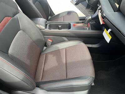 2025 Nissan Kicks SR LEATHERETTE 19 " WHLS BLIND SPORT ONLY 930 MILES   - Photo 39 - Houston, TX 77031