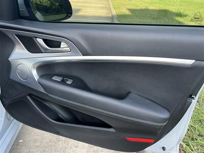 2022 Genesis G70 GENESIS 2.0T PRESTIGE ONLY 75K MILES MSRP $42935   - Photo 62 - Houston, TX 77031