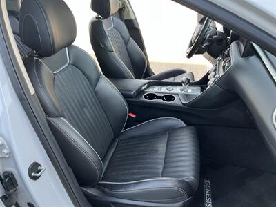2022 Genesis G70 GENESIS 2.0T PRESTIGE ONLY 75K MILES MSRP $42935   - Photo 35 - Houston, TX 77031