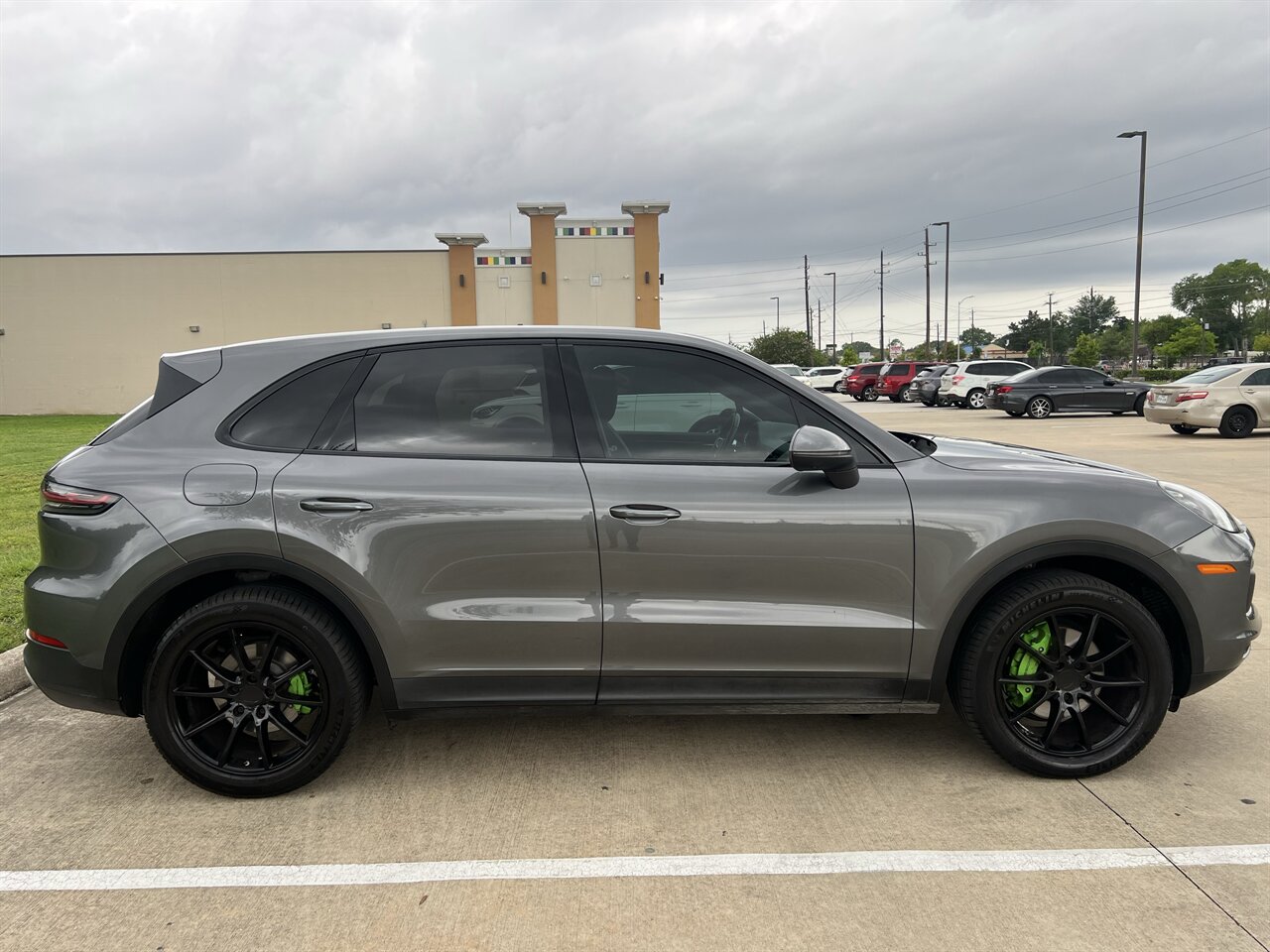2020 Porsche Cayenne LEATHER PANO NAV HTD/COOL SEATS 20 " WHEELS REARCAM   - Photo 19 - Houston, TX 77031