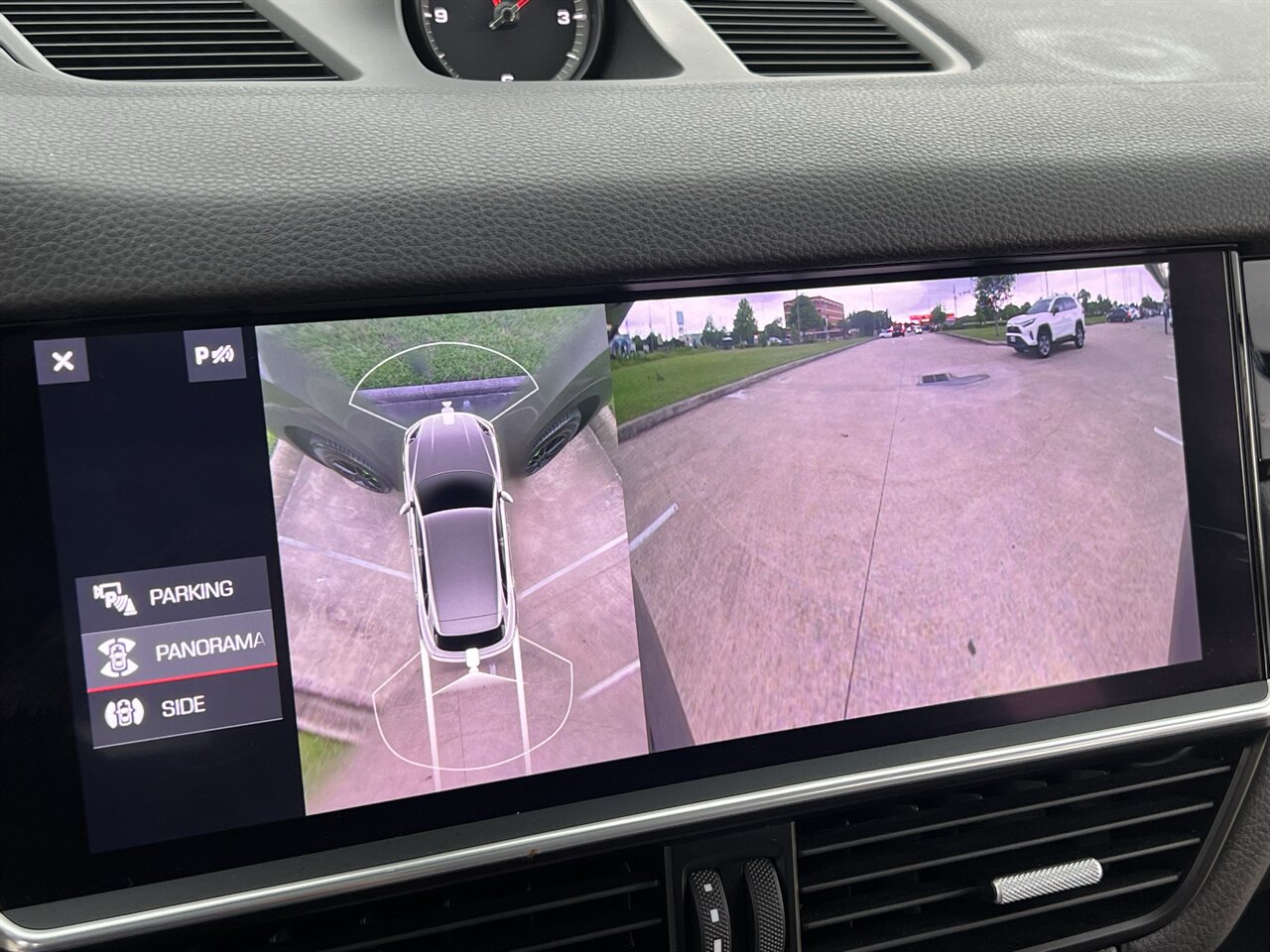 2020 Porsche Cayenne LEATHER PANO NAV HTD/COOL SEATS 20 " WHEELS REARCAM   - Photo 62 - Houston, TX 77031