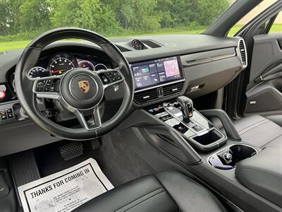 2020 Porsche Cayenne LEATHER PANO NAV HTD/COOL SEATS 20 " WHEELS REARCAM - Photo 33 - Houston, TX 77031