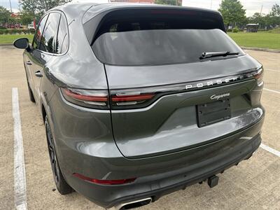 2020 Porsche Cayenne LEATHER PANO NAV HTD/COOL SEATS 20 " WHEELS REARCAM - Photo 12 - Houston, TX 77031