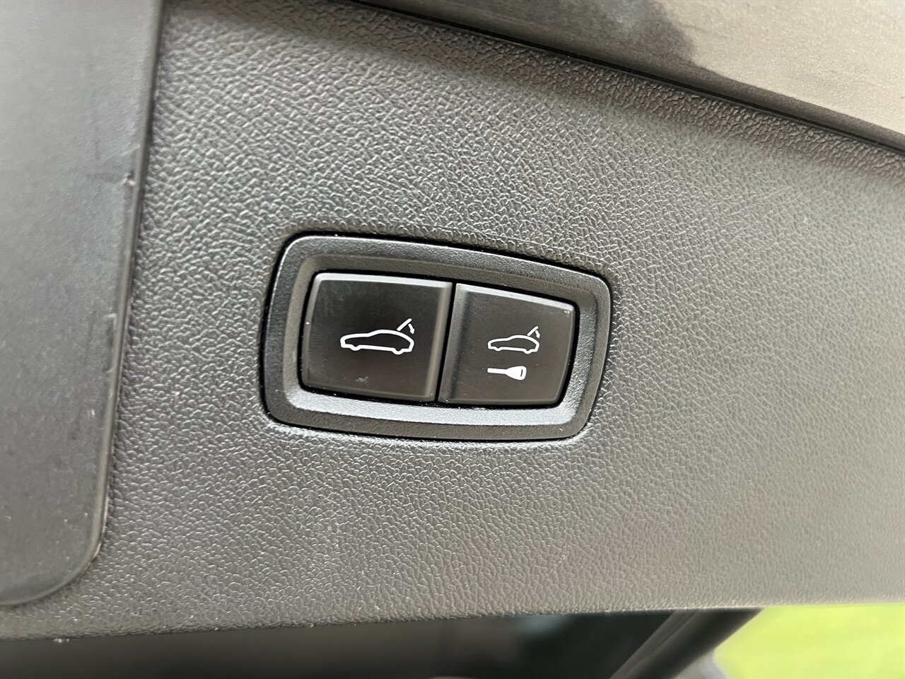 2020 Porsche Cayenne LEATHER PANO NAV HTD/COOL SEATS 20 " WHEELS REARCAM   - Photo 17 - Houston, TX 77031