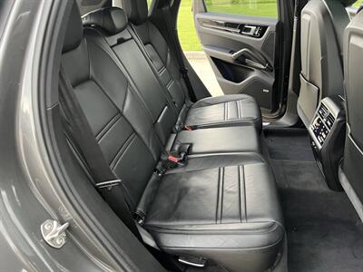 2020 Porsche Cayenne LEATHER PANO NAV HTD/COOL SEATS 20 " WHEELS REARCAM - Photo 48 - Houston, TX 77031