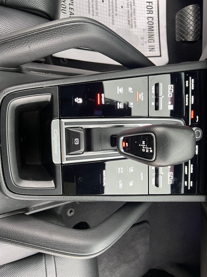 2020 Porsche Cayenne LEATHER PANO NAV HTD/COOL SEATS 20 " WHEELS REARCAM   - Photo 58 - Houston, TX 77031