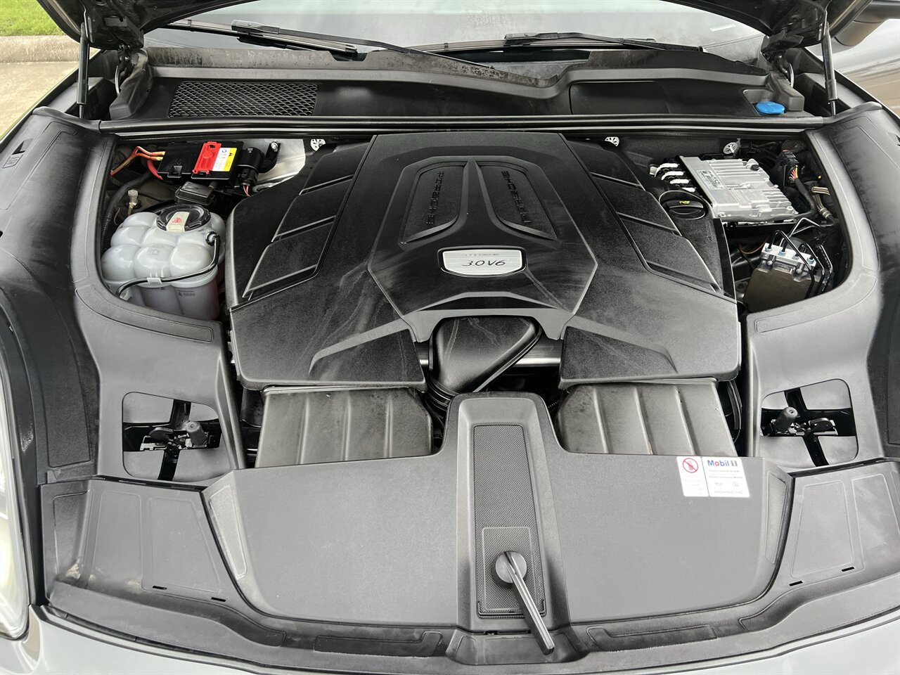 2020 Porsche Cayenne LEATHER PANO NAV HTD/COOL SEATS 20 " WHEELS REARCAM   - Photo 27 - Houston, TX 77031