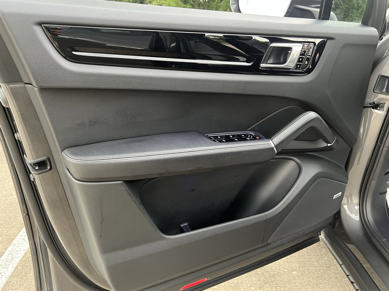 2020 Porsche Cayenne LEATHER PANO NAV HTD/COOL SEATS 20 " WHEELS REARCAM   - Photo 70 - Houston, TX 77031