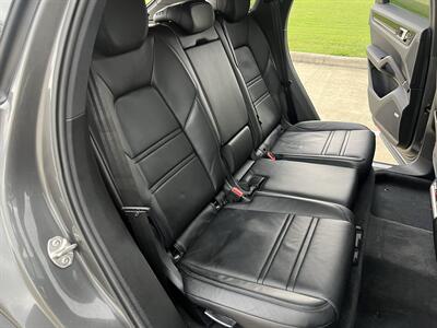 2020 Porsche Cayenne LEATHER PANO NAV HTD/COOL SEATS 20 " WHEELS REARCAM - Photo 54 - Houston, TX 77031