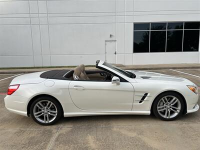 2014 Mercedes-Benz SL 550 CONV AMG STYLG PKG PANO VENT STS KEYLESS GO   - Photo 7 - Houston, TX 77031