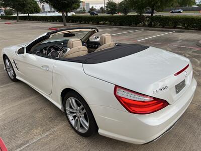 2014 Mercedes-Benz SL 550 CONV AMG STYLG PKG PANO VENT STS KEYLESS GO   - Photo 13 - Houston, TX 77031
