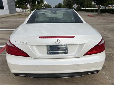 2014 Mercedes-Benz SL 550 CONV AMG STYLG PKG PANO VENT STS KEYLESS GO   - Photo 32 - Houston, TX 77031