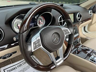 2014 Mercedes-Benz SL 550 CONV AMG STYLG PKG PANO VENT STS KEYLESS GO   - Photo 39 - Houston, TX 77031