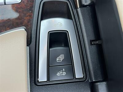 2014 Mercedes-Benz SL 550 CONV AMG STYLG PKG PANO VENT STS KEYLESS GO   - Photo 62 - Houston, TX 77031