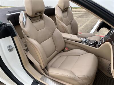 2014 Mercedes-Benz SL 550 CONV AMG STYLG PKG PANO VENT STS KEYLESS GO   - Photo 47 - Houston, TX 77031