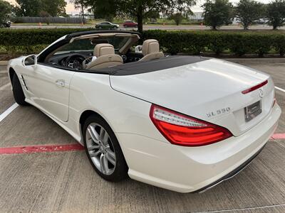 2014 Mercedes-Benz SL 550 CONV AMG STYLG PKG PANO VENT STS KEYLESS GO   - Photo 14 - Houston, TX 77031