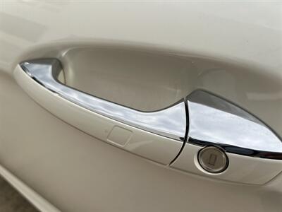 2014 Mercedes-Benz SL 550 CONV AMG STYLG PKG PANO VENT STS KEYLESS GO   - Photo 35 - Houston, TX 77031