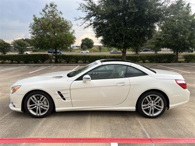 2014 Mercedes-Benz SL 550 CONV AMG STYLG PKG PANO VENT STS KEYLESS GO   - Photo 25 - Houston, TX 77031