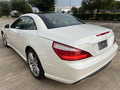 2014 Mercedes-Benz SL 550 CONV AMG STYLG PKG PANO VENT STS KEYLESS GO   - Photo 30 - Houston, TX 77031