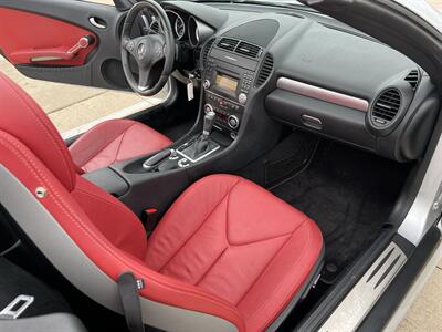 2009 Mercedes-Benz SLK SLK 300 SPORT AMG STYLE PKG 18 " WHLS ONLY 83K MLS - Photo 9 - Houston, TX 77031
