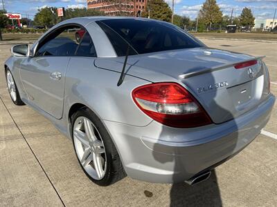 2009 Mercedes-Benz SLK 300 SPORT AMG STYLE PKG 18 " WHLS ONLY 83K MLS - Photo 8 - Houston, TX 77031