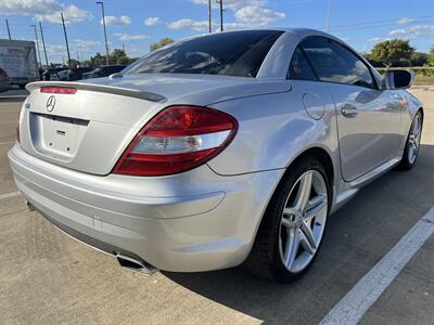 2009 Mercedes-Benz SLK 300 SPORT AMG STYLE PKG 18 " WHLS ONLY 83K MLS - Photo 11 - Houston, TX 77031