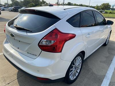 2013 Ford Focus ELECTRIC LEATHER HTD SEATS NAVI REARCAM 34K MILES   - Photo 12 - Houston, TX 77031