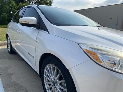 2013 Ford Focus ELECTRIC LEATHER HTD SEATS NAVI REARCAM 34K MILES   - Photo 16 - Houston, TX 77031