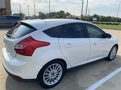 2013 Ford Focus ELECTRIC LEATHER HTD SEATS NAVI REARCAM 34K MILES   - Photo 13 - Houston, TX 77031