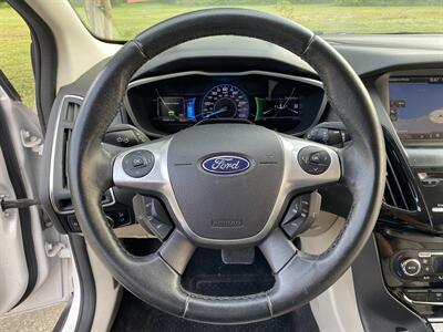 2013 Ford Focus ELECTRIC LEATHER HTD SEATS NAVI REARCAM 34K MILES   - Photo 38 - Houston, TX 77031