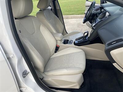 2013 Ford Focus ELECTRIC LEATHER HTD SEATS NAVI REARCAM 34K MILES   - Photo 45 - Houston, TX 77031