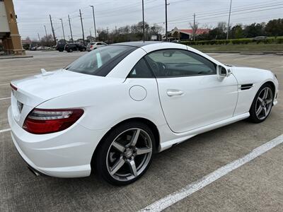 2015 Mercedes-Benz SLK 250 AMG STYLE PKG SPT SUSPENSION PANO 31K MLS   - Photo 25 - Houston, TX 77031