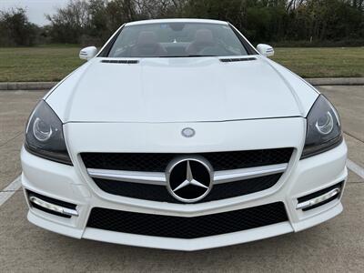 2015 Mercedes-Benz SLK 250 AMG STYLE PKG SPT SUSPENSION PANO 31K MLS   - Photo 2 - Houston, TX 77031