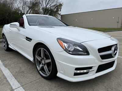 2015 Mercedes-Benz SLK 250 AMG STYLE PKG SPT SUSPENSION PANO 31K MLS   - Photo 1 - Houston, TX 77031