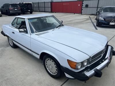 1987 Mercedes-Benz 560-Class 560 SL HIGHLY DESIRABLE COLLECTOR BENZ   - Photo 11 - Houston, TX 77031